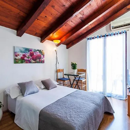 Apartment Angelo's