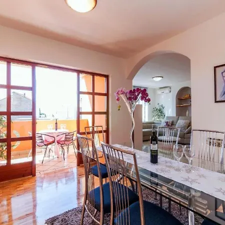 Apartment Angelo's